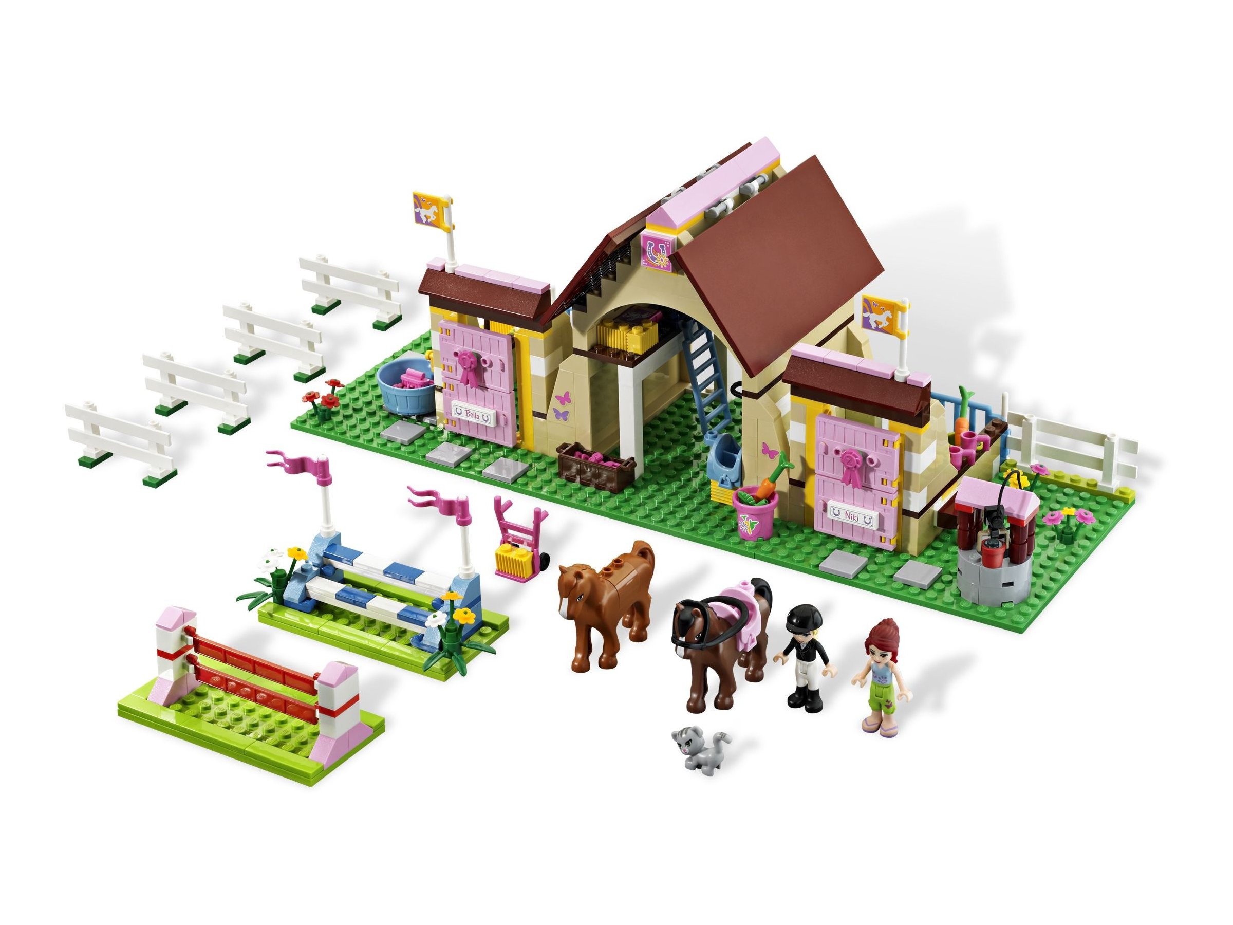 Heartlake Stables LEGO Friends set (#3189-1, 2012)