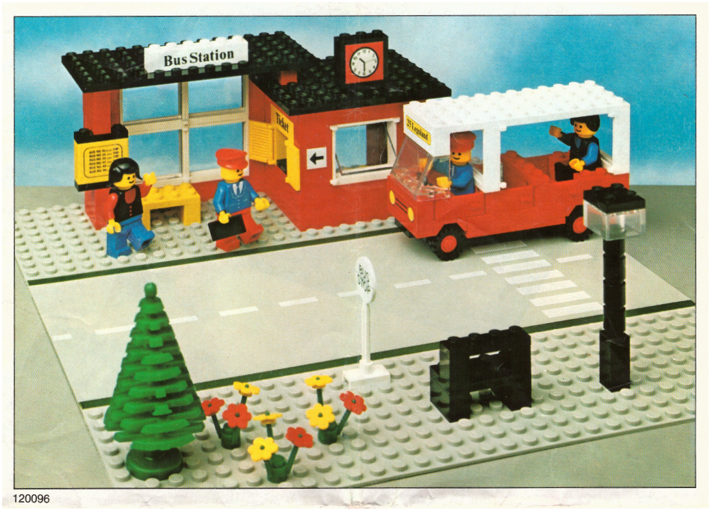 Bus Station LEGO set (#379-1, 1979)