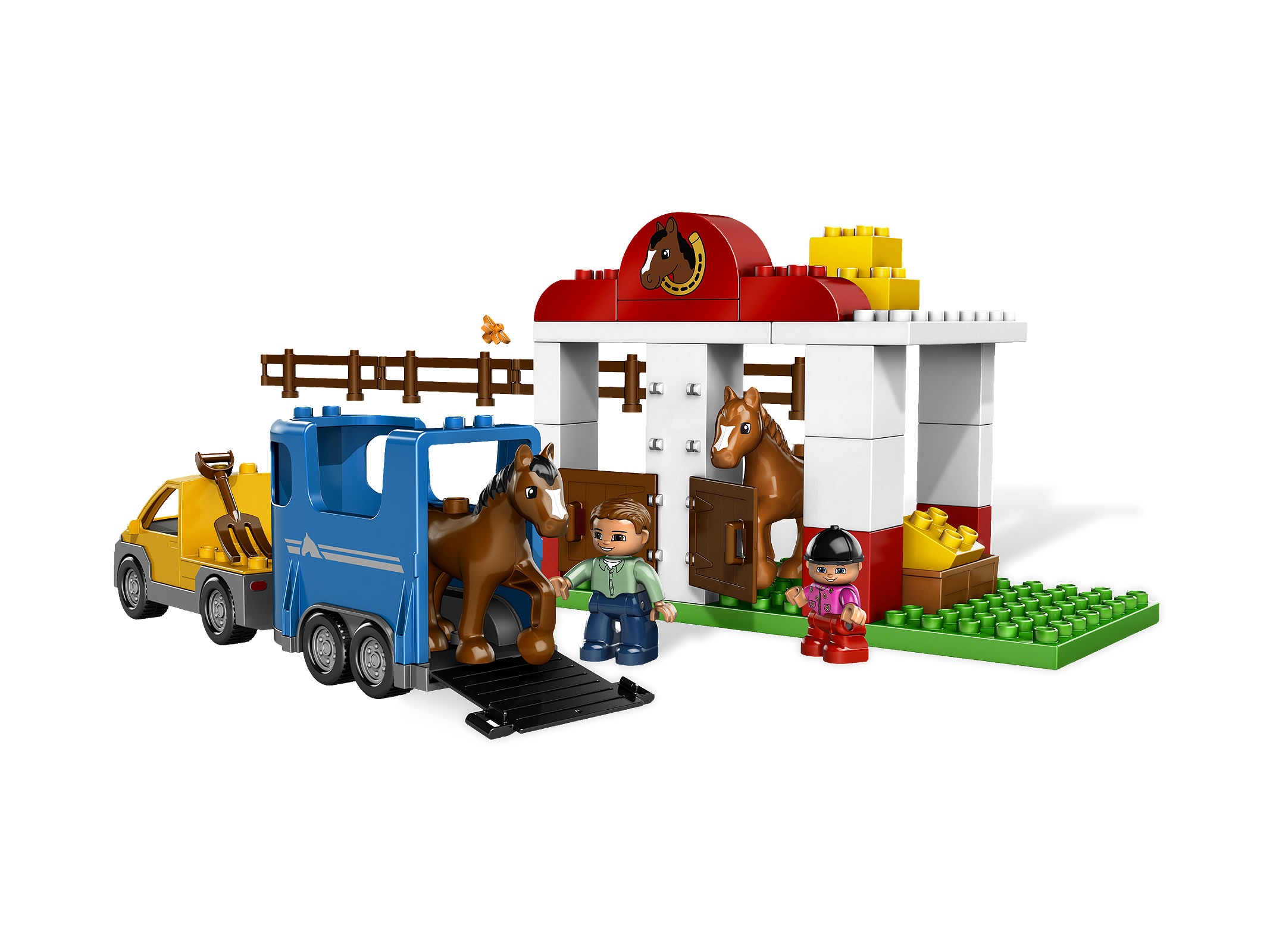 Horse Stables LEGO Town set (#5648-1, 2010)