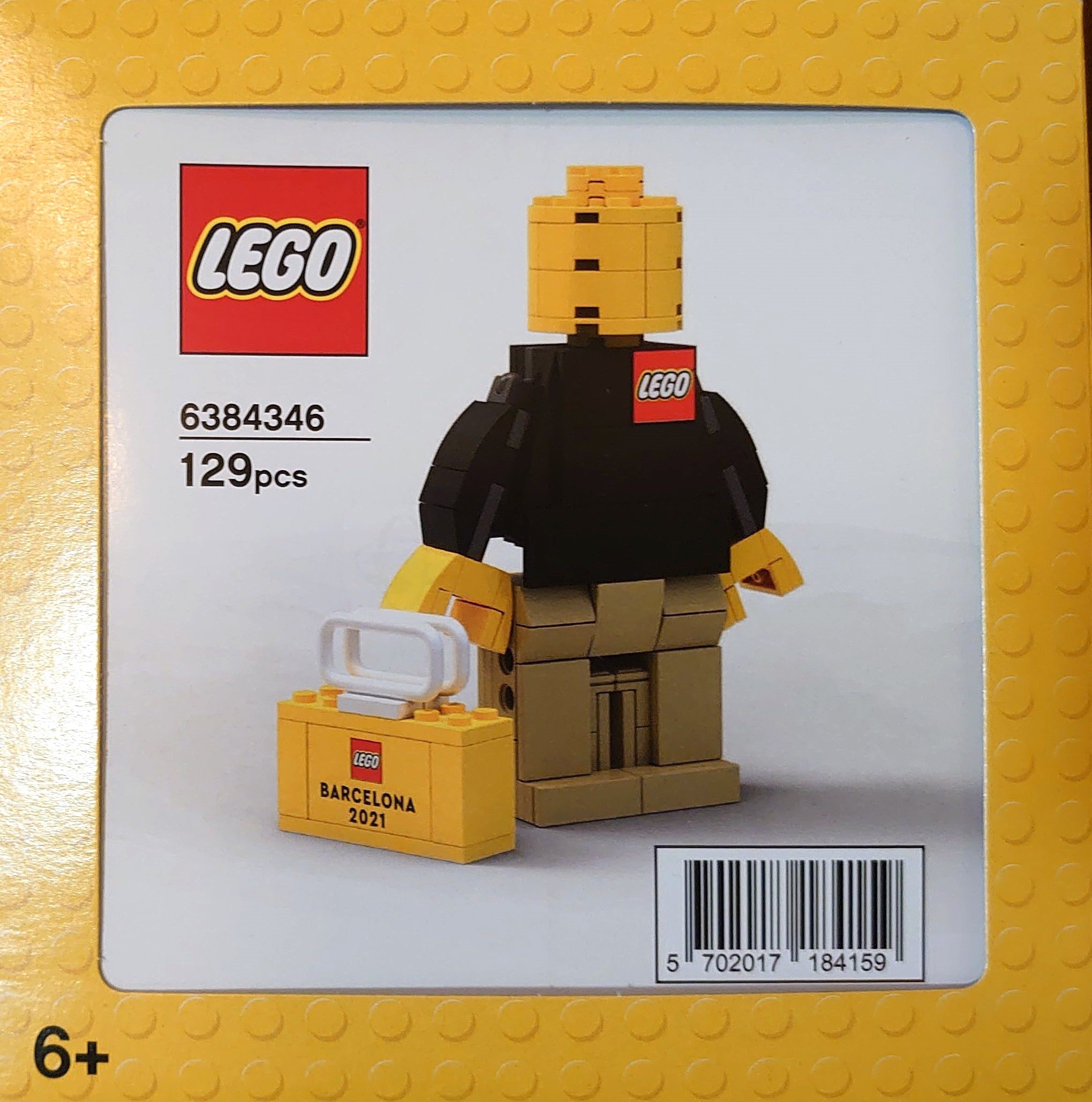 Barcelona Brand Store Opening Associate Figure LEGO LEGO Brand Store set (#6384346-1, 2021)