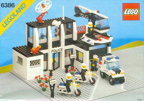 Police Command Base LEGO set (#6386-1, 1986)