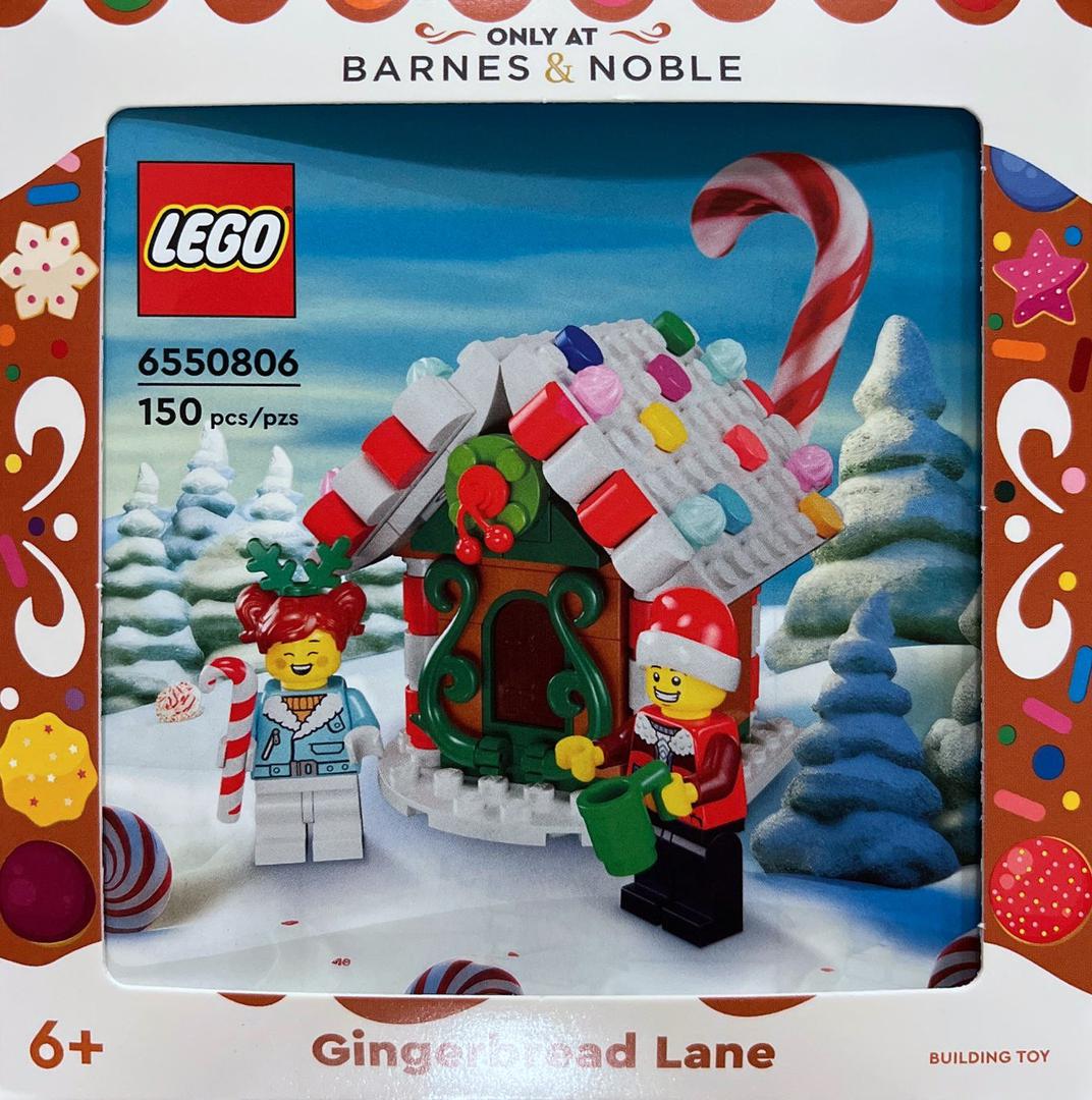 Gingerbread Lane LEGO Christmas set (#6550806-1, 2024)