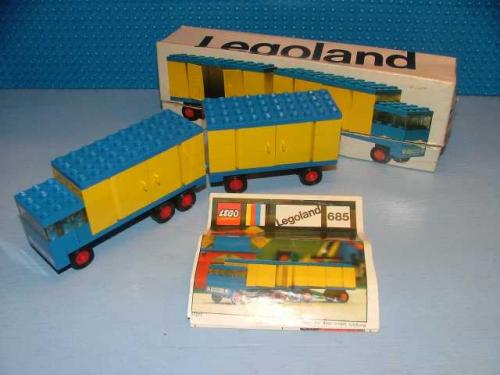 Truck with Trailer (without Stickers) LEGO set (#685-2, 1972)