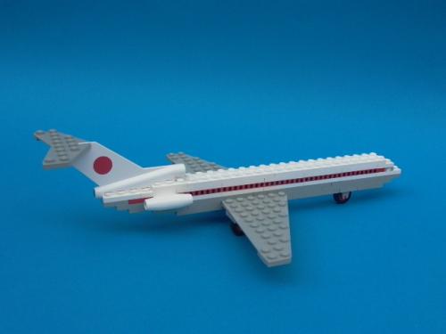 JAL Boeing 727 LEGO set (#698-1, 1977)