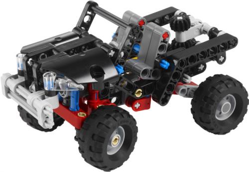 Off-Roader LEGO Technic set (#8066-1, 2011)