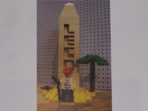 Obelisk (LLCA Ambassador Pass Exclusive) LEGO set (#llca35-1, 2008)